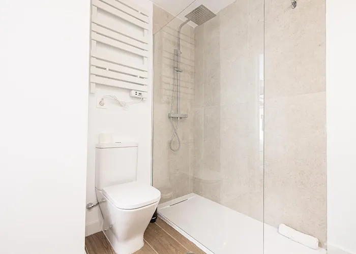 Holidays. Rosebud. 3 & Parking. 8 Personas * Σιέρρα Νεβάδα