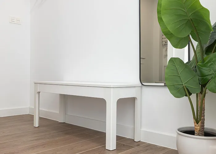 Holidays. Rosebud. 3 & Parking. 8 Personas *