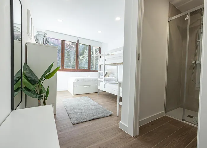 Holidays. Rosebud. 3 & Parking. 8 Personas * Σιέρρα Νεβάδα