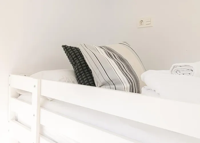 Holidays. Rosebud. 3 & Parking. 8 Personas * Σιέρρα Νεβάδα