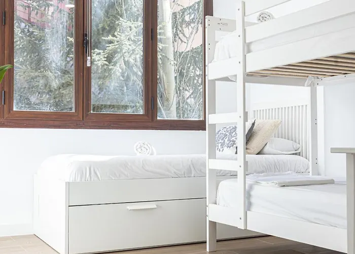 Holidays. Rosebud. 3 & Parking. 8 Personas * Σιέρρα Νεβάδα