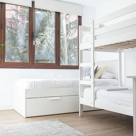 Holidays. Rosebud. 3 & Parking. 8 Personas * Σιέρρα Νεβάδα