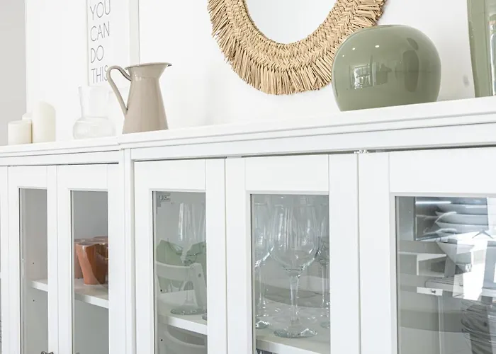 Holidays. Rosebud. 3 & Parking. 8 Personas